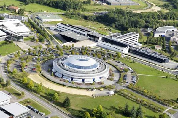 Buiding to sell in Ester technopole in Limoges 
