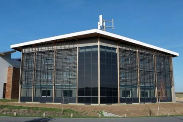 Workshop and offices in incubator in La Rochelle 