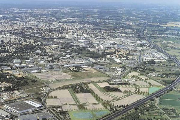 Invest in France land for sale near Montpellier 