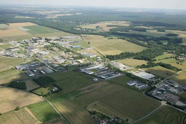 Land available to sell in centre france 