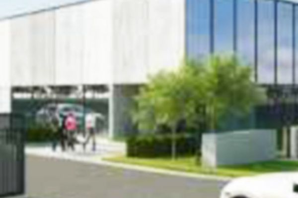 New building for sale or rent in Lesquin business park