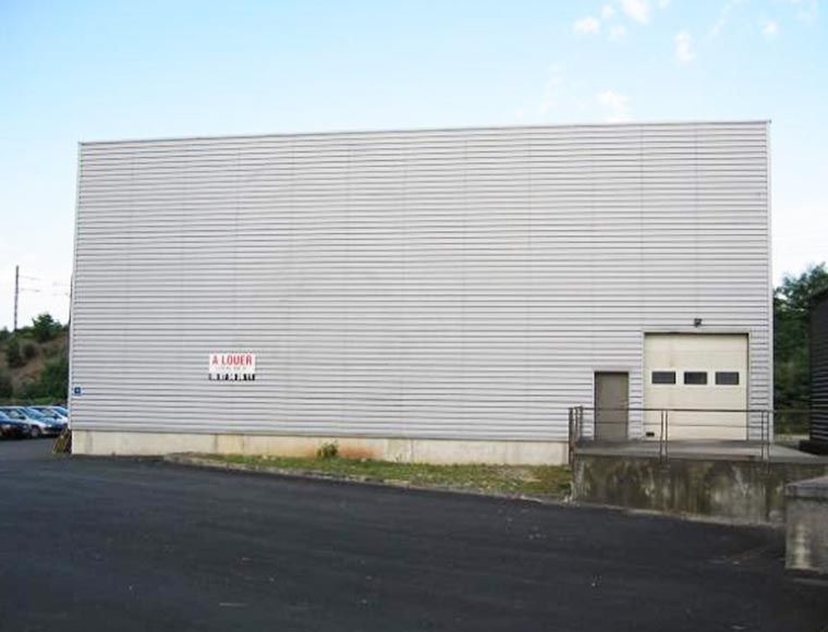 warehouse to buy or to sell in Brive