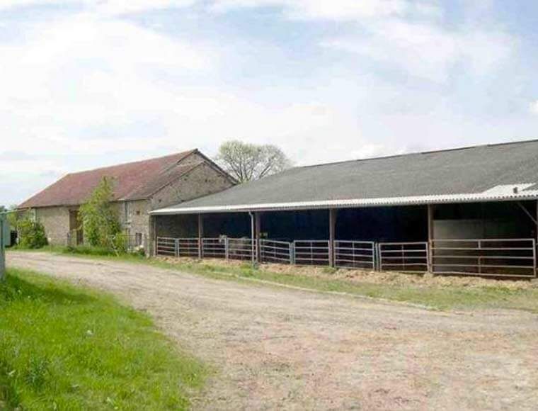 Bovine meat property to buy in Guéret