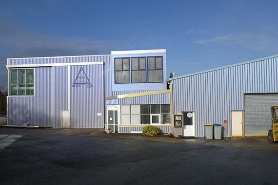 Industrial building in Business park in Couëron in Nantes 