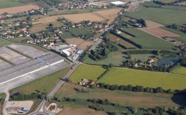 Industrial Land in Bourg-en-Bresse Set up in France
