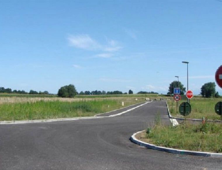 Land for sale near Pau-Pyrénées Airport