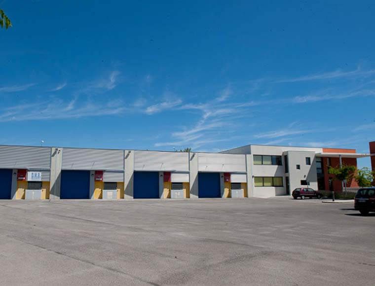 Business offices workshop to rent Montpellier invest in France 