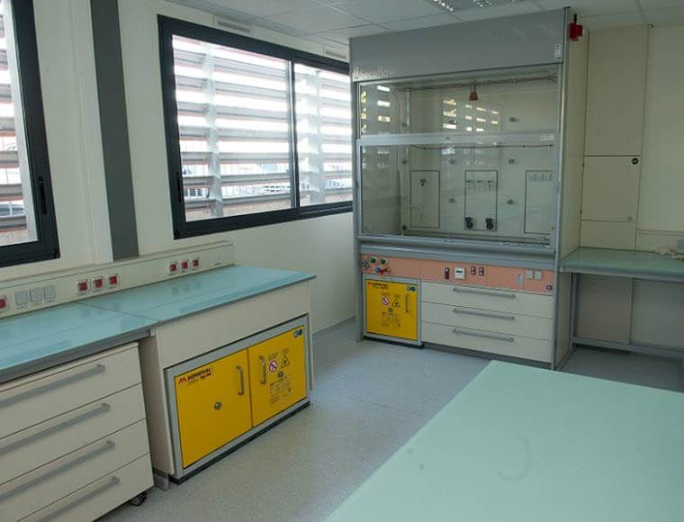 Invest in Montpellier south france leasing laboratories 