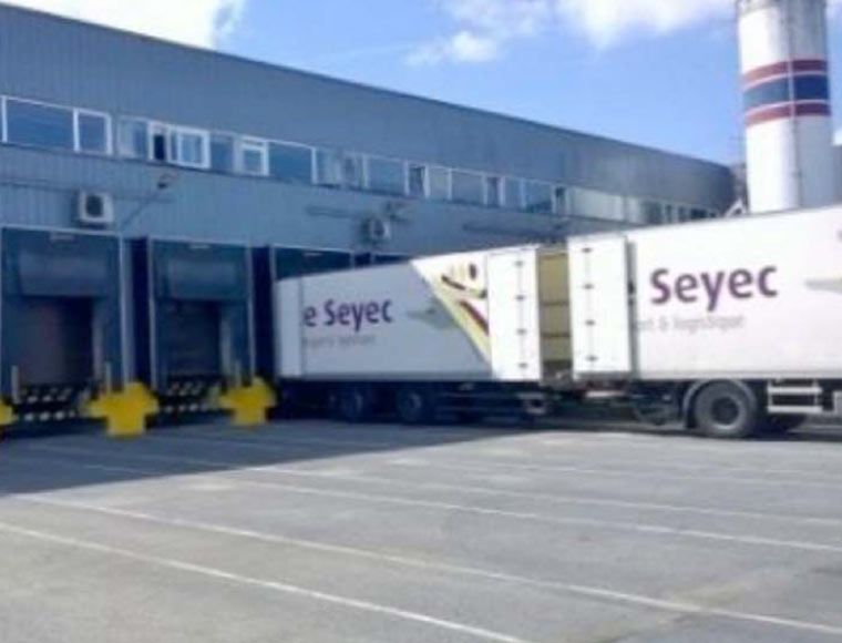 Logistic building for rent in Châteauroux in Centre Val de Loire 