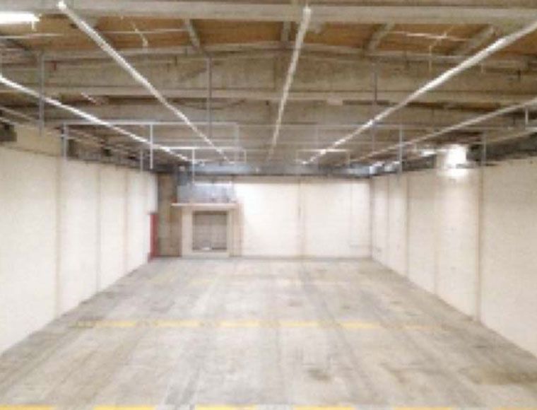 Warehouse to sell in Châteauroux Centre Val de Loire 
