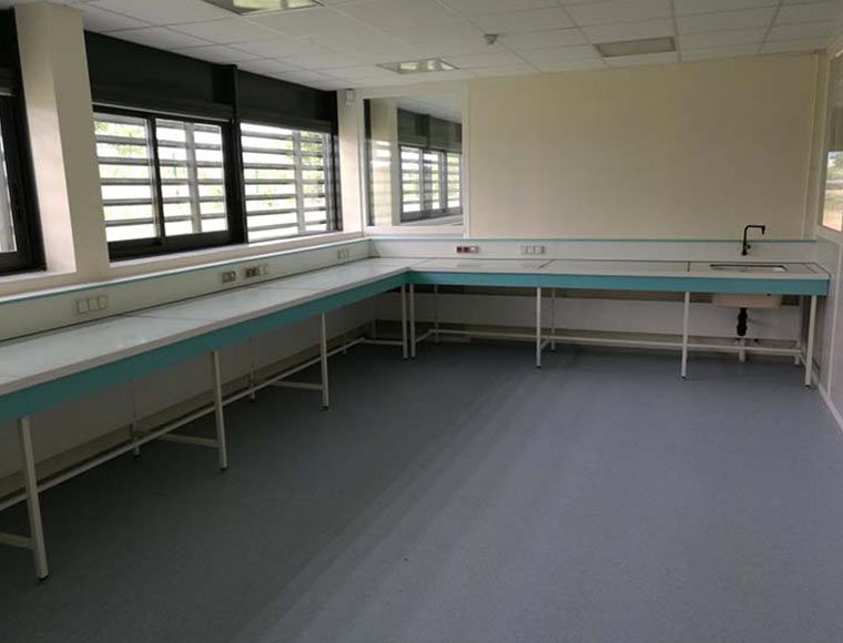 Laboratories and offices spaces for rent in Centre Val de Loire 