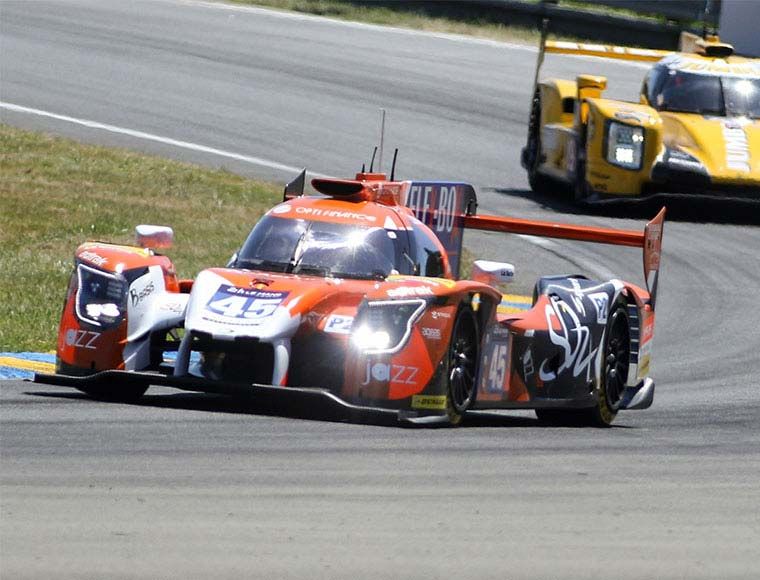 Discover the 24 heures du Mans car race in Pays de la Loire region.